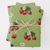 Papier d'emballage fraise sur mousse vert (En situation)