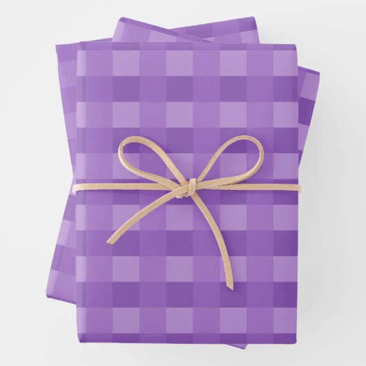 Papier d'enveloppement Motif violet En vichy (En situation)