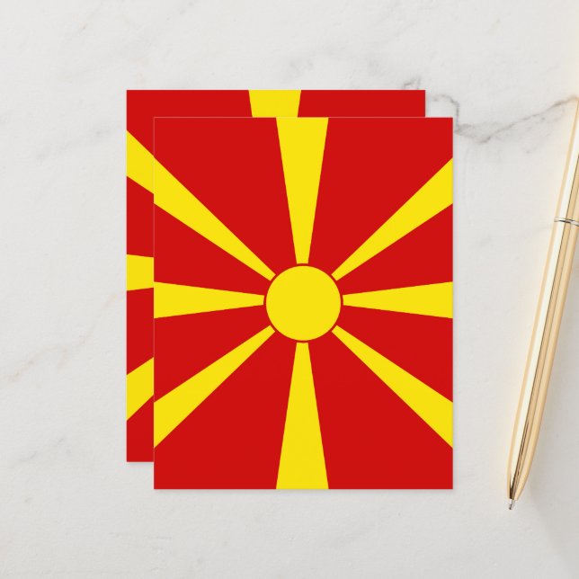 Papier Drapeau de la Macédoine du Nord (Devant/Arrière en situation)