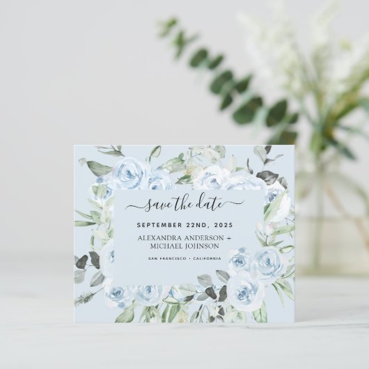 Papier Dusty Blue Floral Green Enregistrer la date (Debout devant)