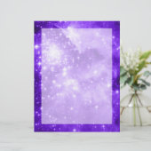 Papier Étoiles célestes violettes pourpres (Debout devant)