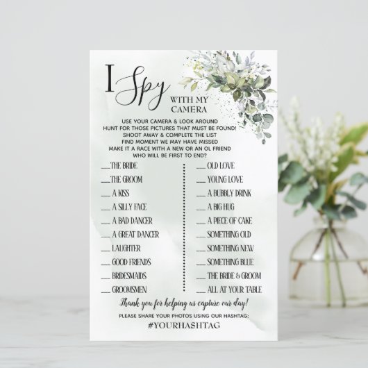 Papier Eucalyptus I Spy mariage réception jeu bilingue (Debout devant)