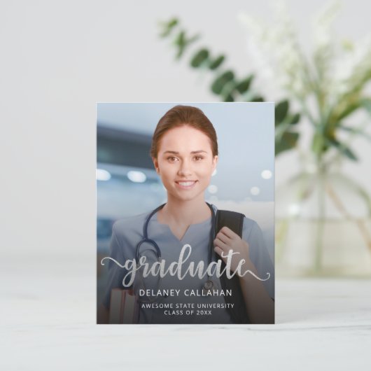 Papier Faire-part Grad de script Silver Photo Budget (Debout devant)