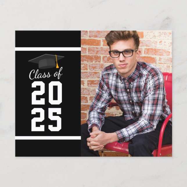 Papier Graduation 2025 Photo Black White Party Invitation (Devant)