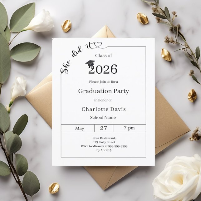Papier Graduation party black white She did it invitation (Créateur téléchargé)