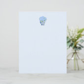 Papier Hydrangeas bleus de Nantucket dans un vase de chin (Debout devant)