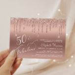 Papier Invitation de 50e anniversaire pailletée rose or m<br><div class="desc">Élégante, chic et invitation de fête d'anniversaire 50 ans abordable avec "50 & Fabulous" écrit en lettrage blanc stylisé sur un fond rose or métallisé, avec des paillettes fausses rose or qui coulent. Vous pouvez personnaliser avec son nom et les détails de la fête. Ce papier semi-brillant économique est similaire...</div>