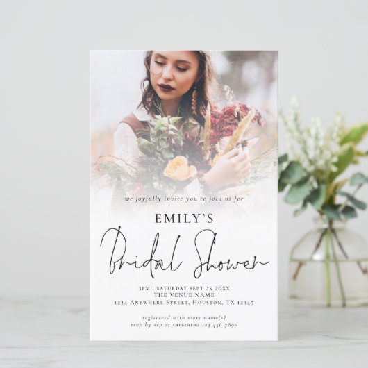 Papier Invitation de script Fête des mariées de superposi (Debout devant)