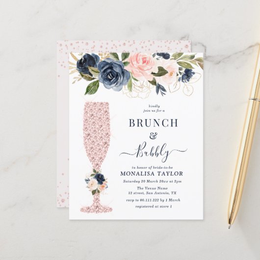 Papier invitation pour brunch de mariée marine et floral (Devant/Arrière en situation)