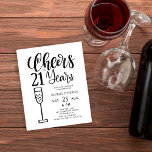 Papier Invitation pour les 21 ans de Budget<br><div class="desc">Typographie moderne et élégante noire et blanche, tendance, brossée et manuscrite, « Cheers to 21 years » script pour étape importante / invitation de fête d'anniversaire pour homme, tous âges, à petit budget. Facile à personnaliser avec l'âge et les détails de votre fête ! LIRE CECI AVANT D'ACHETER ! Cette...</div>