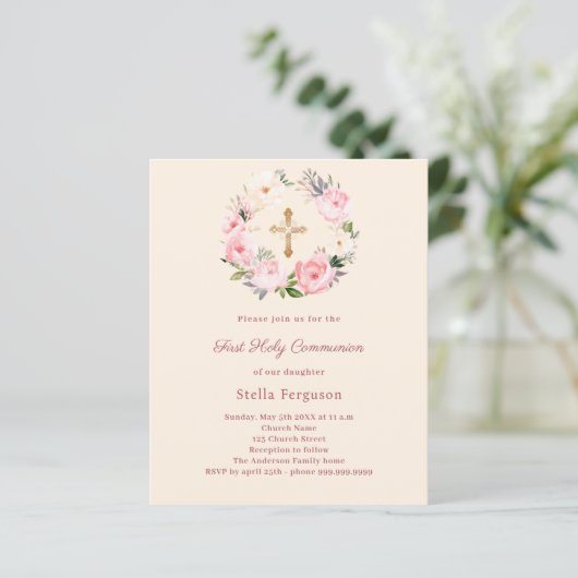 Papier Ivory blush florals First Communion invitation (Debout devant)