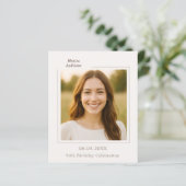 Papier Ivory taupe photo birthday invitation (Debout devant)