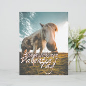 Papier Joyeuse Saint-Valentin avec un cheval qui regarde (Debout devant)