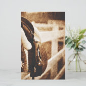 Papier Mariage de selle de cheval de cowboy rustique occi (Debout devant)