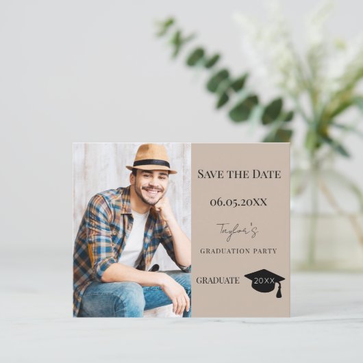 Papier Mocha beige Graduation Party Save the Date card (Debout devant)