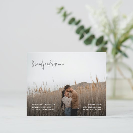Papier Modern Elegant Photo Budget Wedding Invitation (Debout devant)