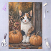 Papier Mousseline Calico Kitten Assis Entre Les Feuilles D'Automne D (Artisanat)