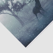 Papier Mousseline Cerf avec Antlers dans une forêt ombragée (Détail)