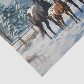 Papier Mousseline Chevaux Appaloosa noirs sur une ferme en hiver (Détail)