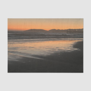 Papier Mousseline De Dusk Jusqu'À La Lumière Du Fil À La Plage Photo
