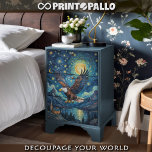 Papier Mousseline Découpage - Aigle dans un monde Van Gogh -<br><div class="desc">Découvrez l'attrait des créatures de la nature avec nos images exclusives sur le thème animal. Des éléphants majestueux aux papillons délicats, chaque dessin saisit la beauté et l'essence de ces animaux. Parfait pour ajouter une touche d'élégance naturelle à vos projets d'artisanat. Explorez la magie aujourd'hui ! ❇️ Conception et tailles...</div>