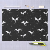 Papier Mousseline Dragons volants et étoiles sur arrière - plan noir (Artisanat)