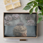 Papier Mousseline Elegant Woman in Opulent Ball Gown (Cadeau)