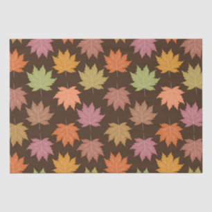Papier Mousseline Feuilles d'érable d'automne colorés sur brun foncé