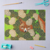 PAPIER MOUSSELINE FOX ROUGE PARMI LES FEUILLES VERTS ET LE FOLIAGE (Artisanat)