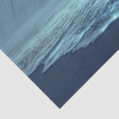 Papier Mousseline Glowing jellyfish cloud over the ocean beach (Détail)