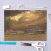 Papier Mousseline Grange rouillée sous le ciel orageux (Artisanat)