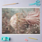Papier Mousseline Lady & a Parasol, Portrait & Art Floral (Artisanat)