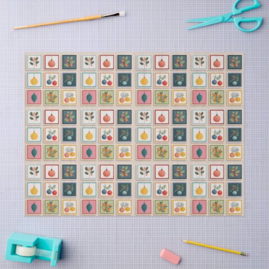 Papier Mousseline Nine Christmas Ornaments in Bold Frames (Artisanat)