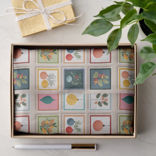 Papier Mousseline Nine Christmas Ornaments in Bold Frames (Cadeau)