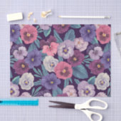 Papier Mousseline Pansies colorées sur violet profond (Artisanat)