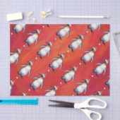 Papier Mousseline Pingouin festif dans un Motif de Santa Hat (Artisanat)