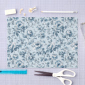 Papier Mousseline Pretty Pattern of Flowers in Shades of Blue (Artisanat)