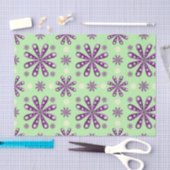 Papier Mousseline Retro Purple Flowers on Green Background (Artisanat)