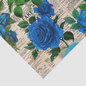 Papier Mousseline Roses bleus sur la page de découpage du journal Vi (Détail)