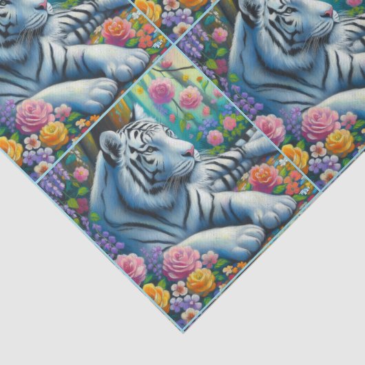 Papier Mousseline Tigre blanc en forêt avec découpage de fleurs (Détail)