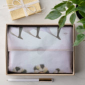 Papier Mousseline Trois femmes dansantes en costumes et plumes rouge (Cadeau)