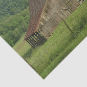 Papier Mousseline Une grande grange debout forte dans un champ d'her (Détail)