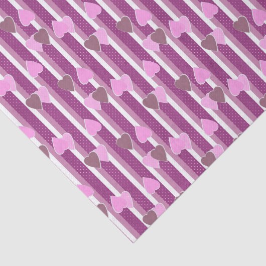Papier Mousseline Valentine's Day hearts on striped background (Détail)