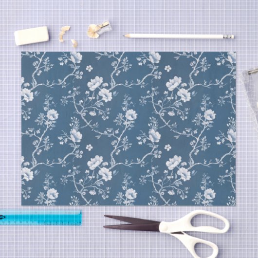 Papier Mousseline White Flower Pattern on Blue Background (Artisanat)
