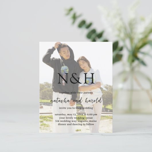 Papier Natasha Photo Monogramme Faire-part de mariage mod (Debout devant)