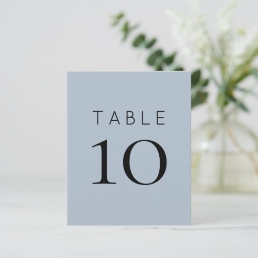 Papier Numéro de table de mariage bleu poussiéreux simple (Debout devant)