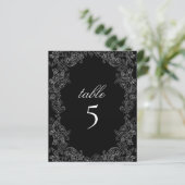 Papier Numéro de table de mariage gothique noir et blanc (Debout devant)