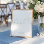 Papier Panneau Mariage moderne chic vert & blanc Open Bar<br><div class="desc">Avec son mélange élégant de vert serein et de blanc immaculé, ce panneau reflète l'élégance décontractée d'un mariage sur le thème côtier. Parfaitement adapté pour un bar ouvert, il apporte une touche de sophistication tout en préservant une ambiance décontractée et balnéaire. Que votre mariage soit au bord de l'océan ou...</div>