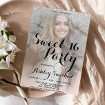 Papier Parties scintillant argent élégant budget photo Sw<br><div class="desc">Une douche à parties scintillant moderne,  assez chic et élégante en faux argent sombre avec votre photo avec bloc de couleur rose pastel pâle Sweet 16 anniversaire invitation avec motif argent ombre s'estompant sur un arrière - plan rose,  à bas prix abordable.</div>