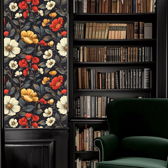 Papier Peint Académies sombres Rouge, Jaune & Blanc Floral (Dark Academia Red, Yellow, & White Floral Wallpaper in a library.)